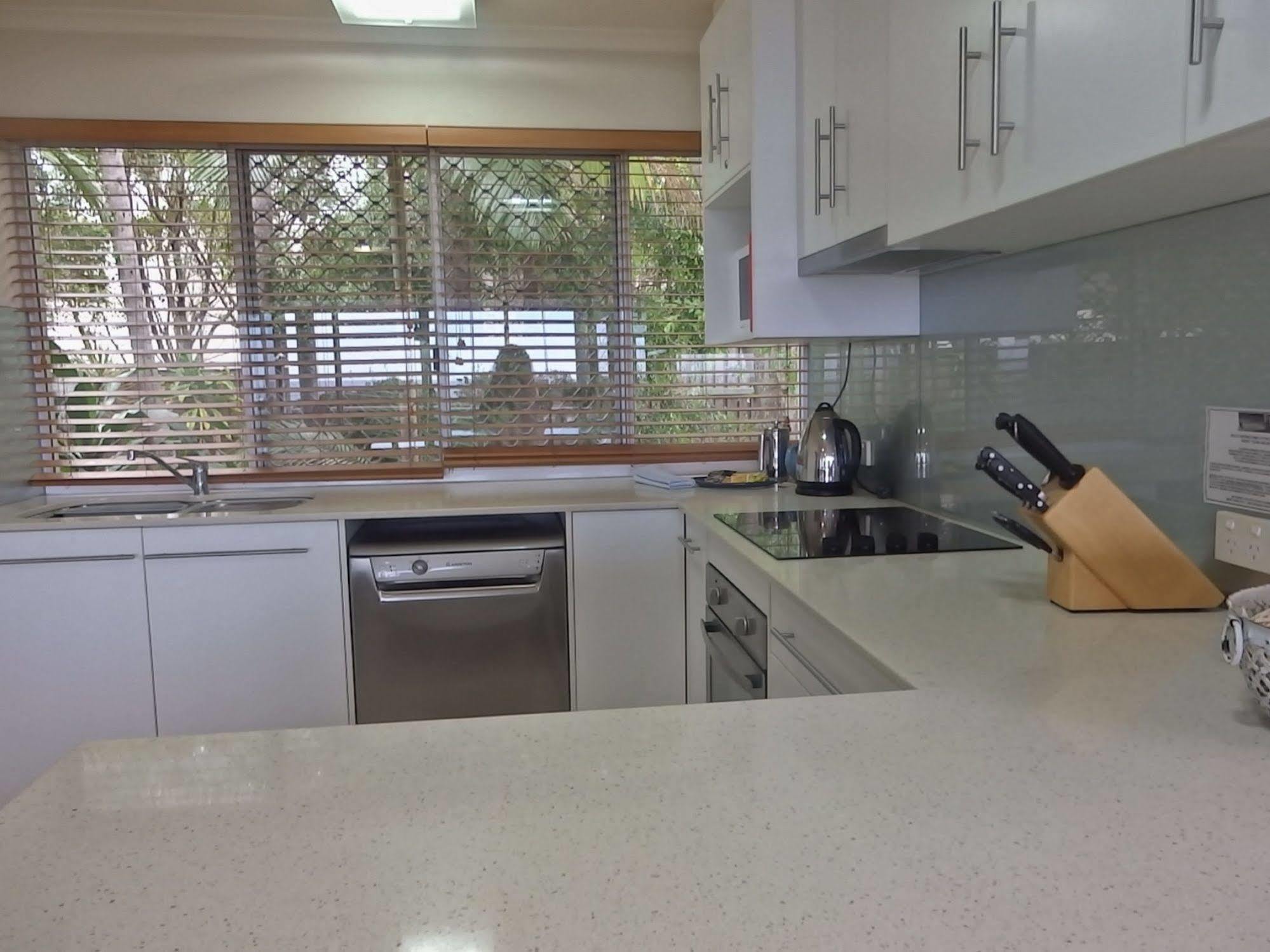 Sundancer Holiday Apartments Sunshine Coast Екстер'єр фото